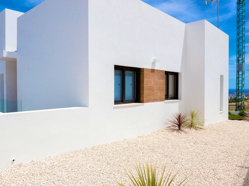 North Costa Blanca - Villas with 3 bedrooms and 2 bathrooms, on private plot with pool, garden, Finestrat. 7