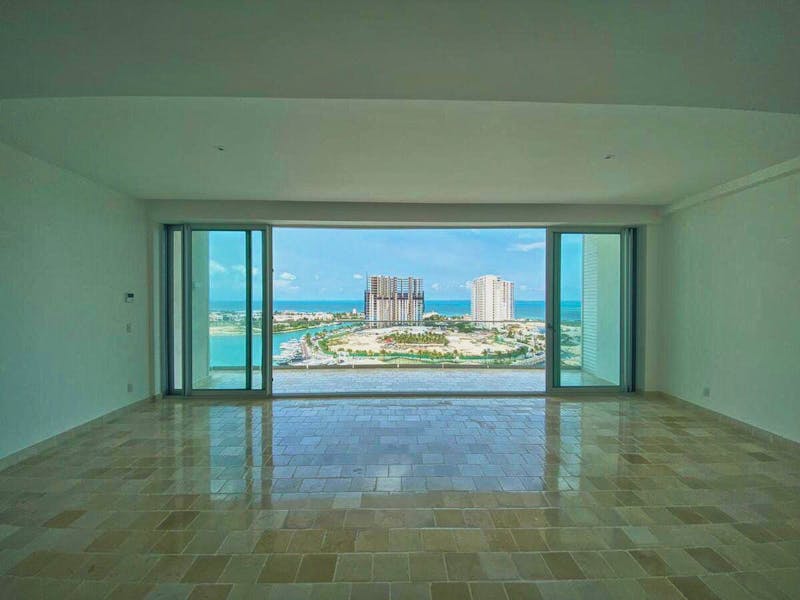 Building with sea views in Cancun | Aria Puerto Cancun 3