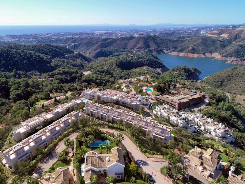 Almazara Views, new build townhouses in Marbella 6
